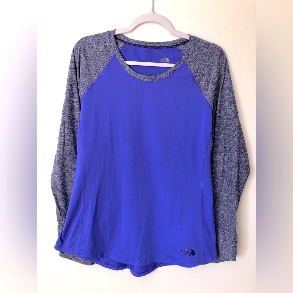 Women’s The North Face sports shirt size Large